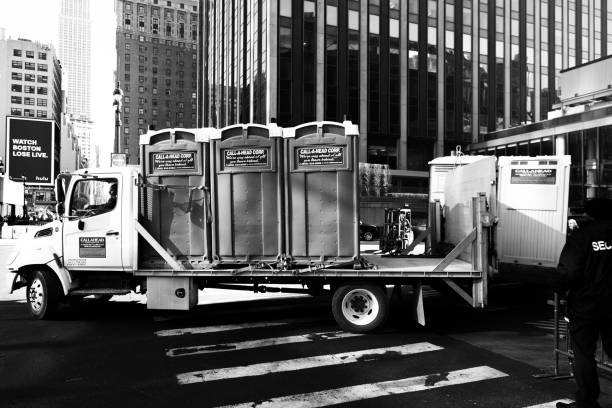 Best Portable bathroom rental  in Columbus, KS