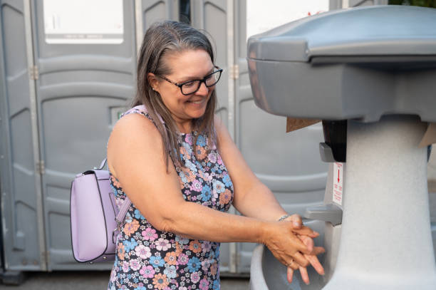 Best Portable toilet rental cost  in Columbus, KS